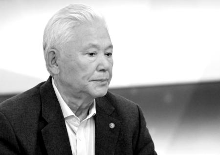 Траур объявлен в Якутии после смерти первого президента республики
