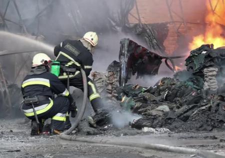 На юго-востоке Украины сообщили о повреждении промышленного объекта