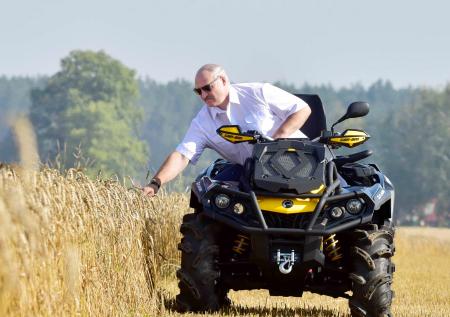 Школьная банда, КГБ, колхоз: каким был путь Лукашенко в президенты