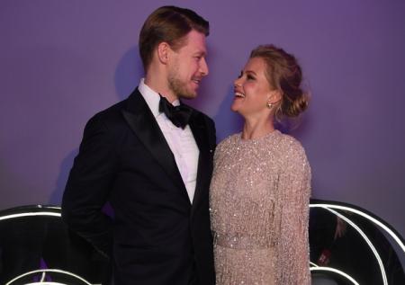 Сын Михаила Ефремова расстался с телеведущей Марией Иваковой