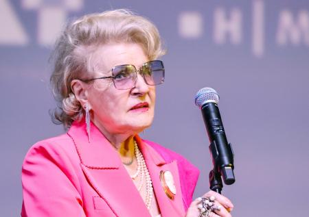 «Умрете раньше меня»: Дружинина ответила на слухи о своей госпитализации