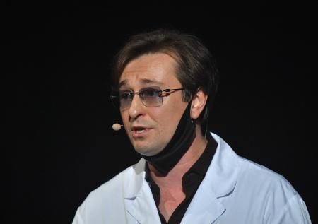 «Я заснуть не мог»: Безруков рассказал про похороны сына бывшей жены