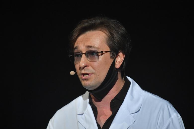 Сергей Безруков