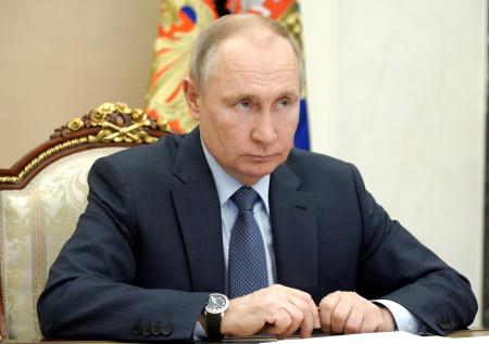 Путин поставил задачу вернуть рост численности населения