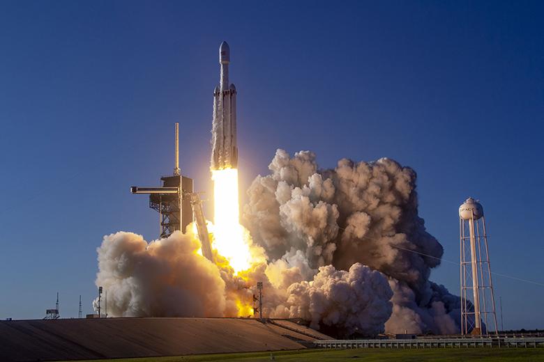 Запуск ракеты Falcon Heavy