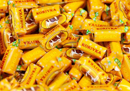 В Госдуме предложили запретить продажу украинских конфет через Сеть