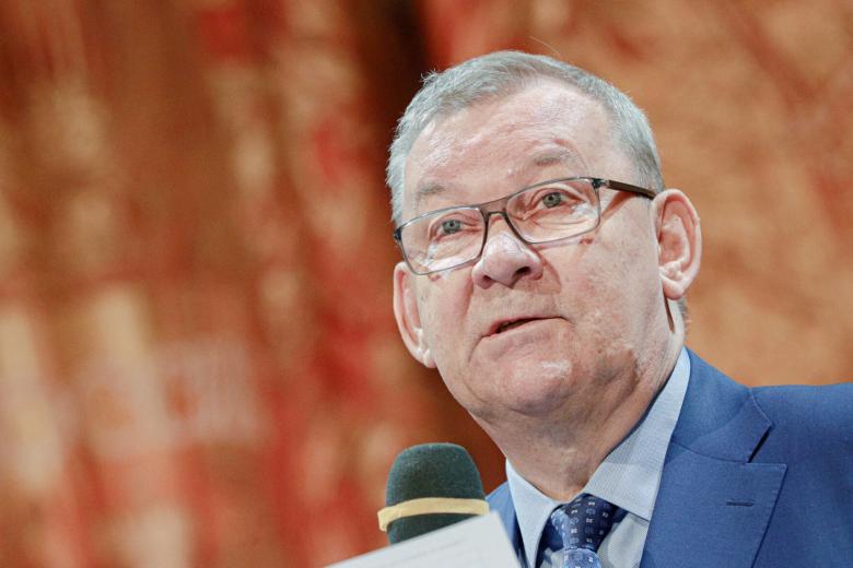 Владимир Урин