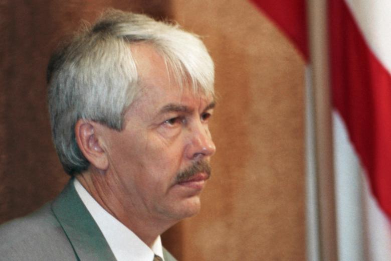 Юрий Мешков