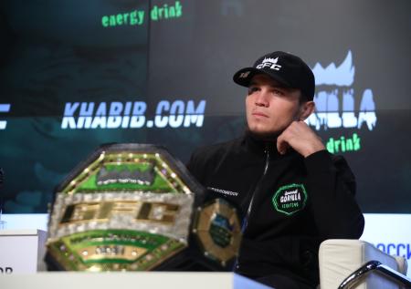 Брат Нурмагомедова снялся с боя на турнире UFC в Лондоне
