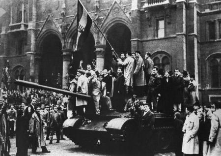 Историк оценил слова Путина о вводе войск СССР в Венгрию в 1956 году