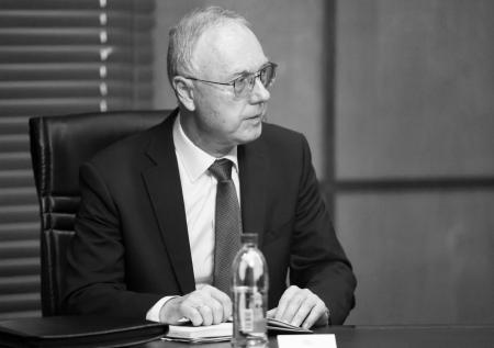 Российский посол скоропостижно умер на чужбине