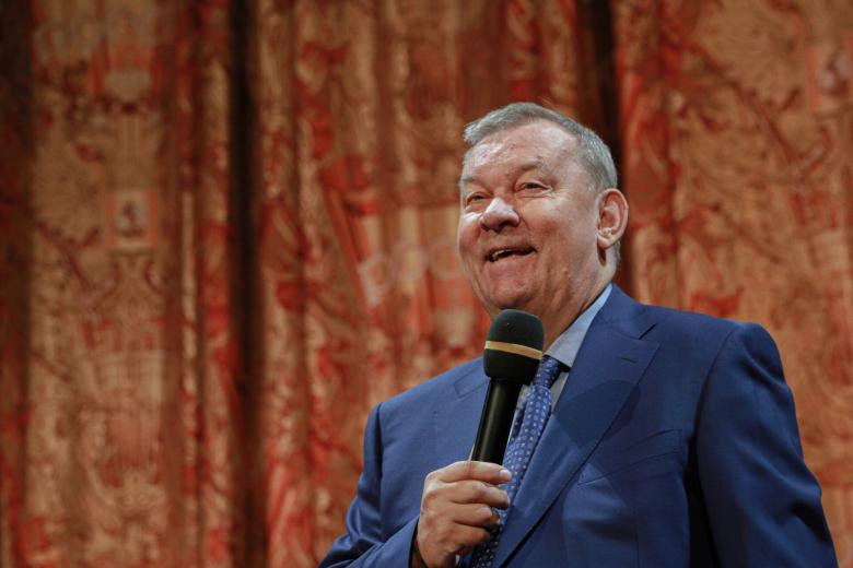 Владимир Урин