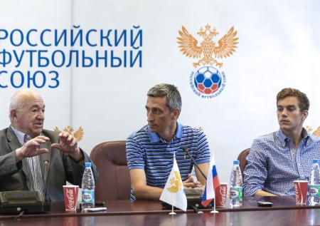 Шестеро смелых: с кем Хомуха собрался брать Евро