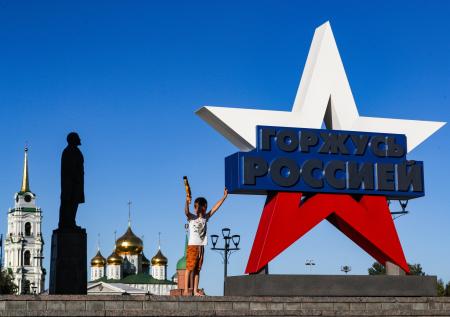 Каменный свидетель истории: как Ленин продолжает «жить» на улицах России