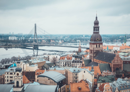 В Латвии приговорили ученого за участие в российской конференции