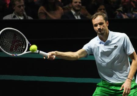 Теннисист Медведев отреагировал на решение WADA по Синнеру