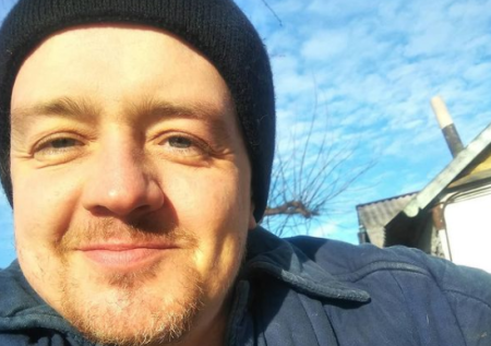 «Пародия на пародию»: Май Абрикосов раскритиковал творчество Бузовой