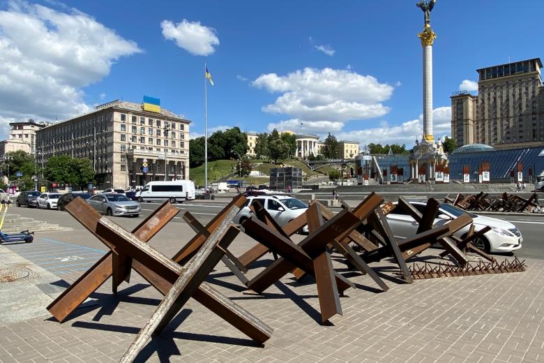 Баррикады на улицах города. Киев. Украина