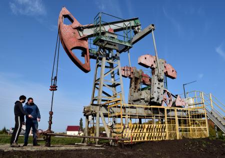 Цена нефти Brent упала ниже $70 за баррель