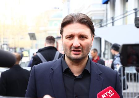 Запашный поддержал слова Газманова про «тявкающую на родину» Хаматову