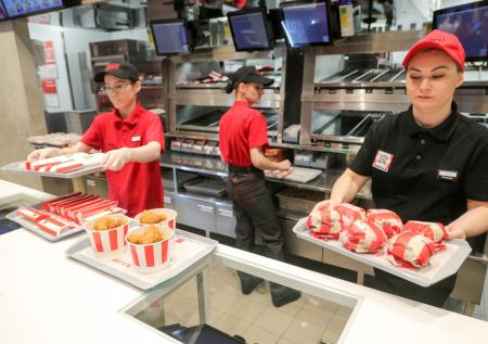 Крылышки и картофель в меню KFC подорожали менее чем на 5%
