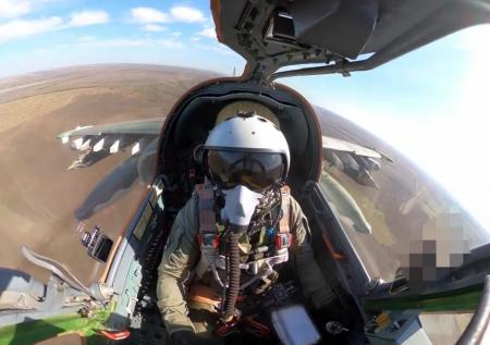 Российские Су-25 «рассекретили» замаскированную технику ВСУ под Курском