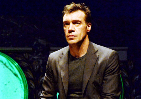 Поездки в зону СВО, четыре брака, ссоры с коллегами: как живет Олег Чернов