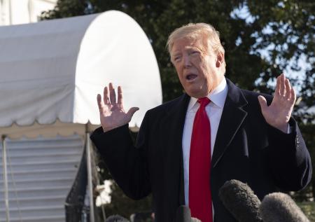 Из поместья Трампа вывезли секретные документы