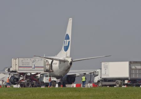 Прокуратура начала проверку инцидента с самолётом UTair 