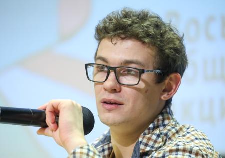 «Нечем было заняться»: Кологривый от скуки в ИВС написал дочери поэму