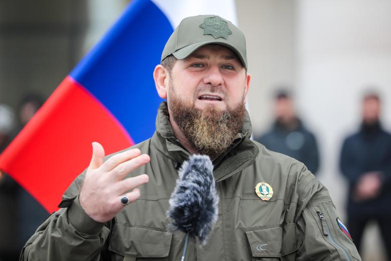 Чеченская Республика. Грозный. Глава Чеченской Республики Рамзан Кадыров во время смотра сил чеченских военных подразделений и спецтехники на территории собственной резиденции