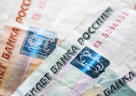 Bloomberg: крупнейшая нефтегазовая компания ENI откроет счёт в рублях