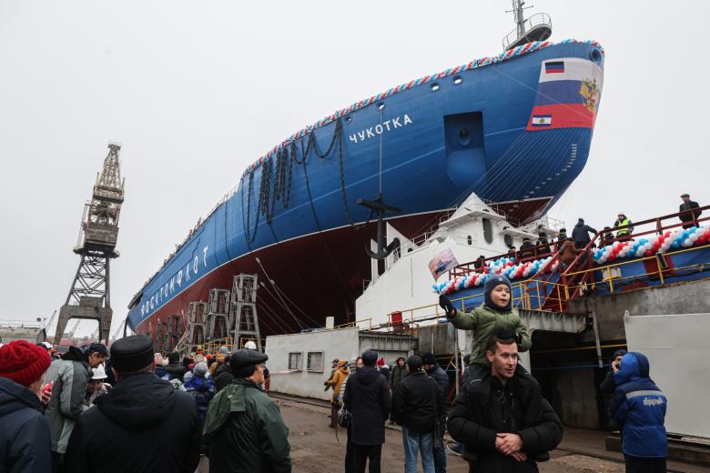 Спуск на воду ледокола «Чукотка» в Санкт-Петербурге