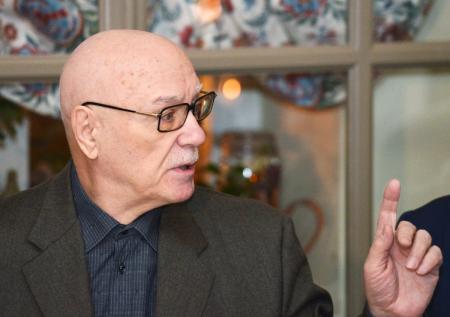 «Руководила в семье»: друг Куравлёва рассказал об отношениях актёра с женой