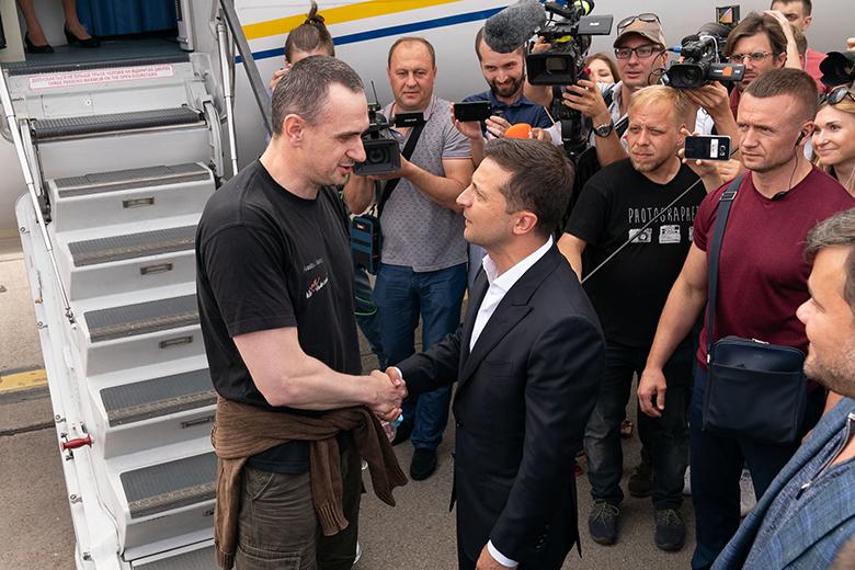 Олег Сенцов и Владимир Зеленский 