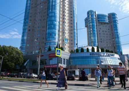 Жители Самары выступили против православной школы на месте сквера