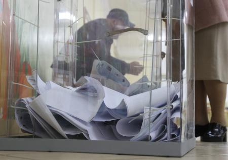 На участке в Саратовской области отменили результаты двух дней голосования