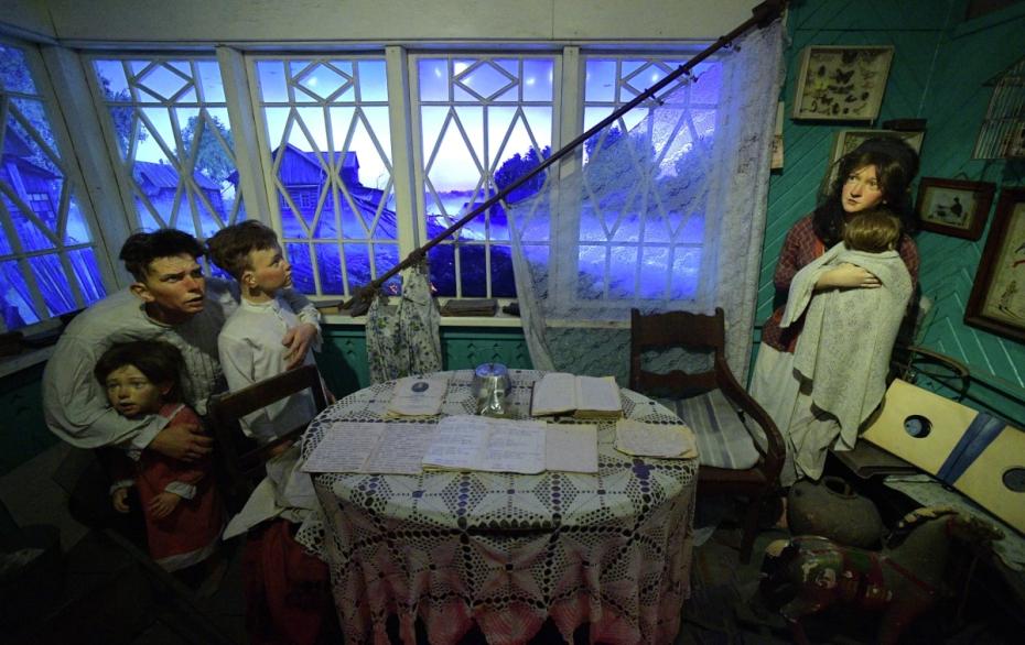 Экспозиция интерактивного передвижного музея «Поезд Победы» в Санкт-Петербурге