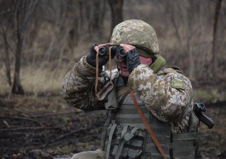 Трое украинских военных погибли при взрыве в Донбассе