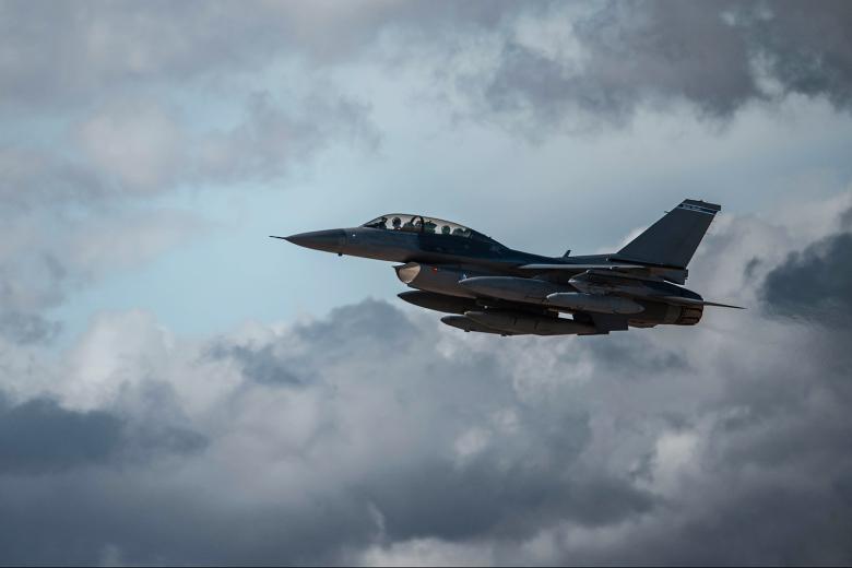 F-16