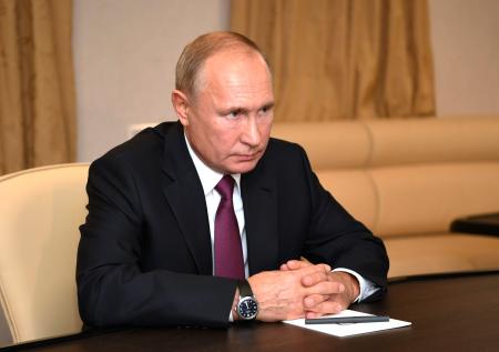 Путин подписал новый закон о поддержке семей с детьми