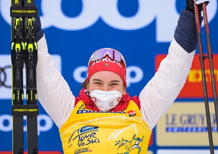 «Она взлетела как Терешкова»: как россиянка Непряева выиграла «Тур де Ски»