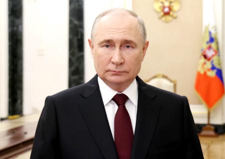 Путин поблагодарил участниц СВО