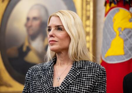 В США силы антироссийской группы «кинули» на борьбу с наркокартелями