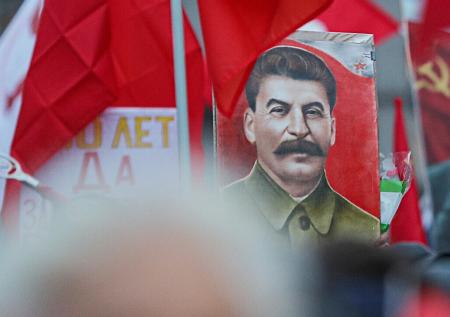 Праправнук Сталина призвал эксгумировать останки экс-главы СССР