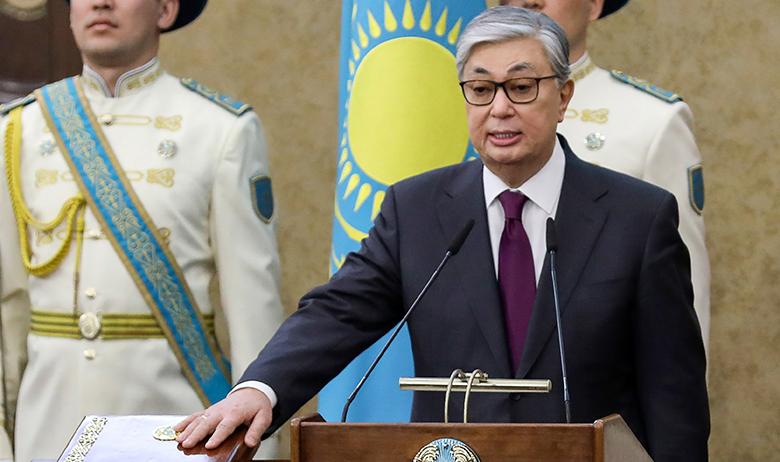 Бывший президент Казахстана Нурсултан Назарбаев и президент Казахстана Касым-Жомарт Токаев (слева направо)