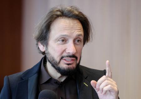 «Стасик побледнел»: Крапивина высмеяла Михайлова