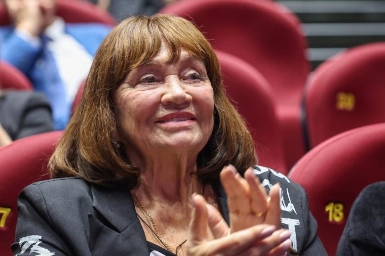 Лариса Лужина