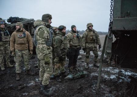 «Не лучше пьяниц»: в США раскрыли отношение командиров ВСУ к новобранцам