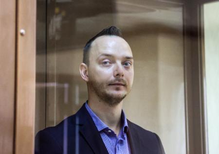 «В жизни не сталкивался с подобным»: адвокат Сафронова рассказал о давлении